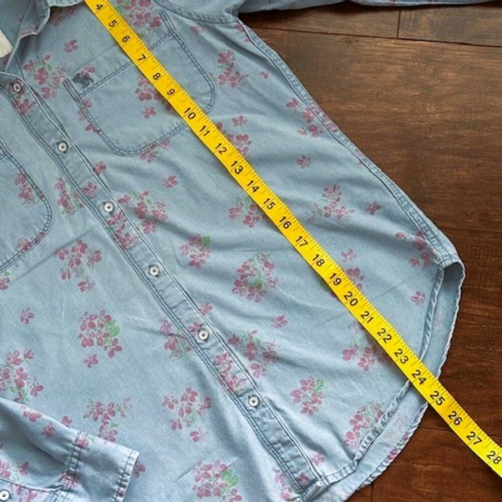 Abercrombie & Fitch Women's Denim Floral Butto Up Shirt- Size Small - Picture 12 of 12